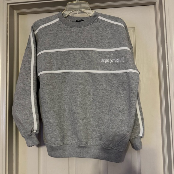 Boohoo dsgn studio size small crewneck sweatshirt - Picture 3 of 8